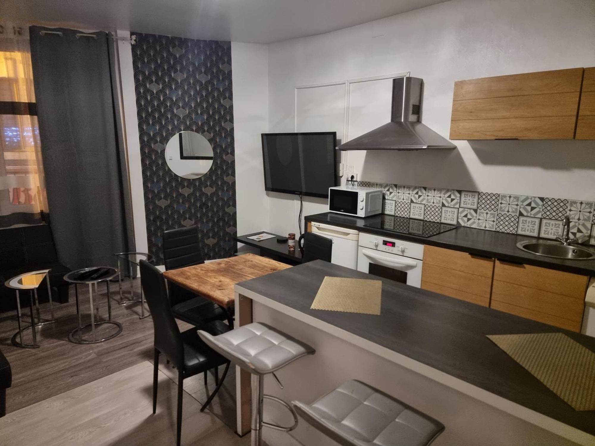 Gite Pour Professionnels En Deplacement - Centre Ville - Parking Gratuit Bellac Luaran gambar